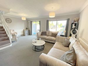Hastings Place- click for photo gallery